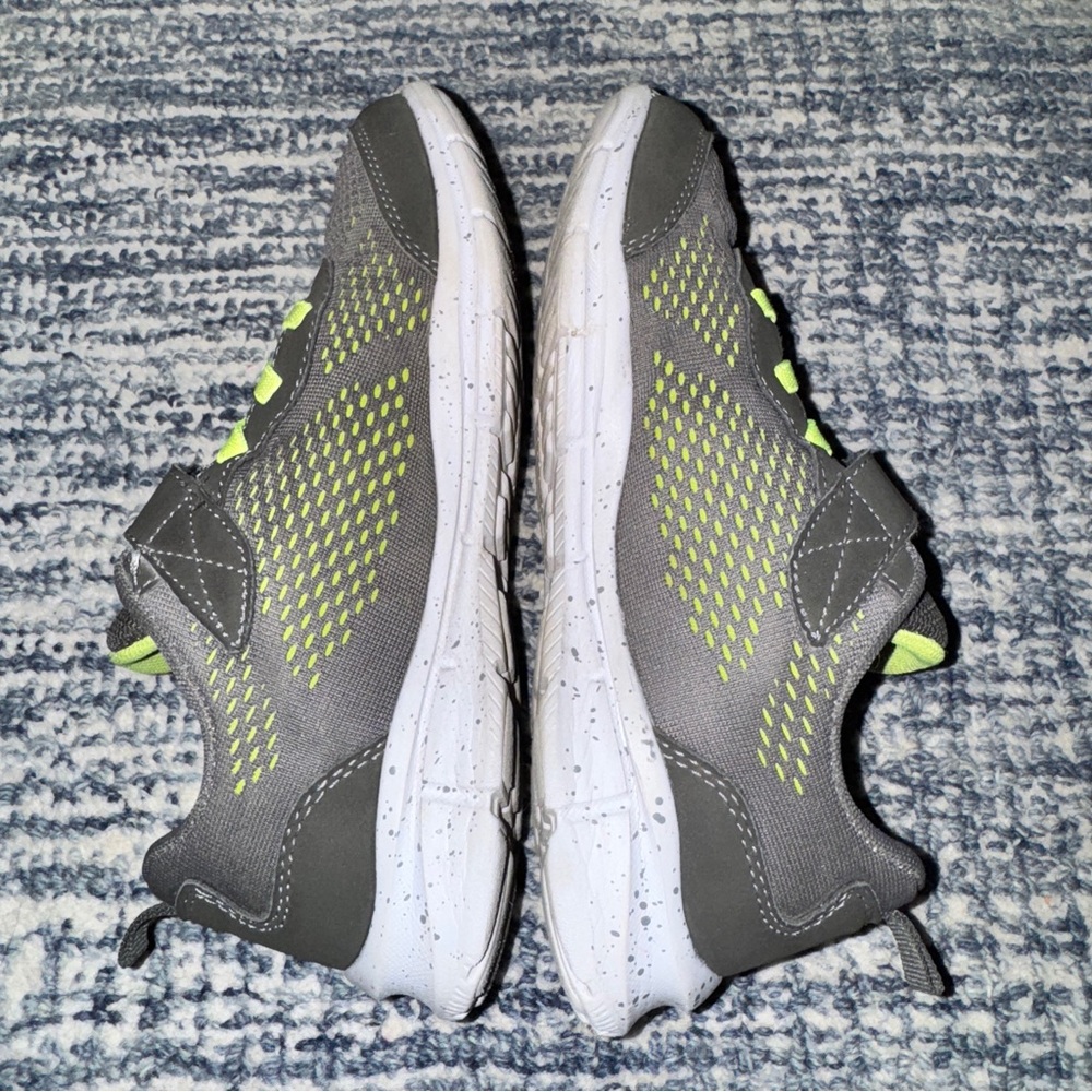 Kids Tennis Sneakers - Lightweight Athletic Running Shoes (Boys/Girls) - Picture 2 of 5